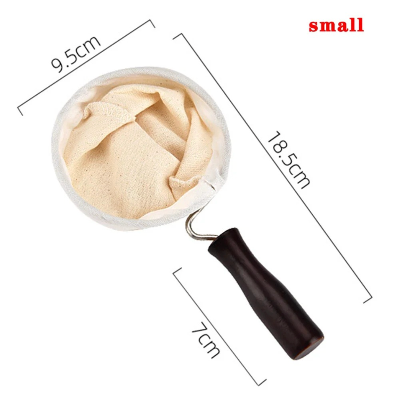 Reusable cloth pour-over coffee filter, Large size, 18.5 x 9.5 cm with a 7 cm wooden handle.